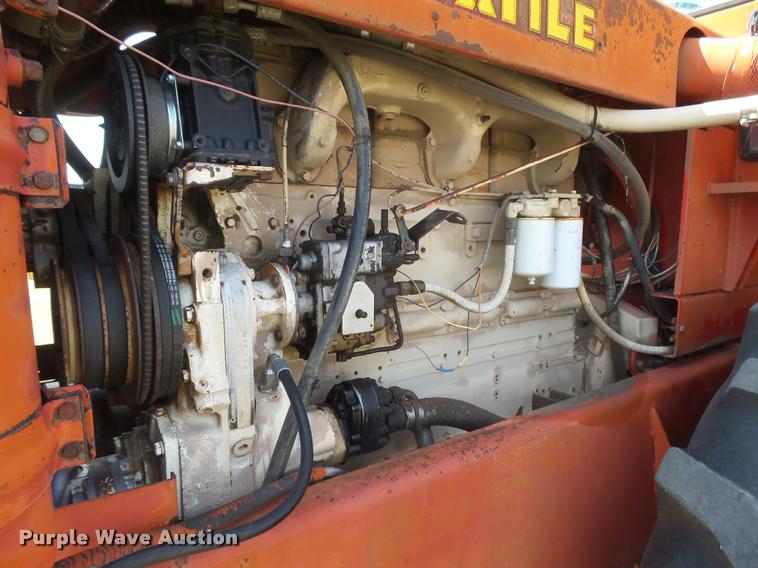 image for item DC3958 1976 Versatile 800 4WD tractor