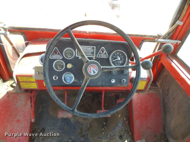 image for item DC3958 1976 Versatile 800 4WD tractor