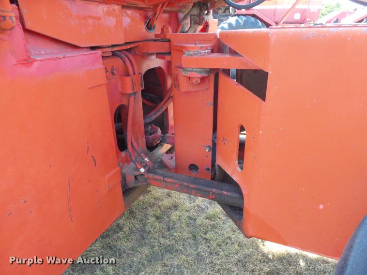 image for item DC3958 1976 Versatile 800 4WD tractor