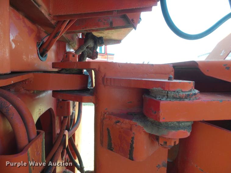 image for item DC3958 1976 Versatile 800 4WD tractor