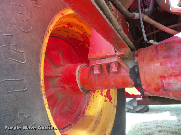 image for item DC3958 1976 Versatile 800 4WD tractor