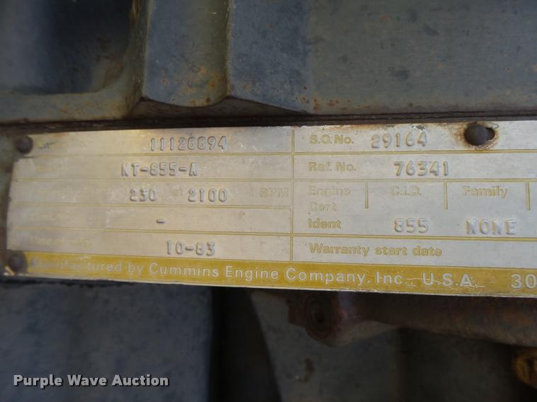 image for item DC3962 1984 Versatile 835 4WD tractor