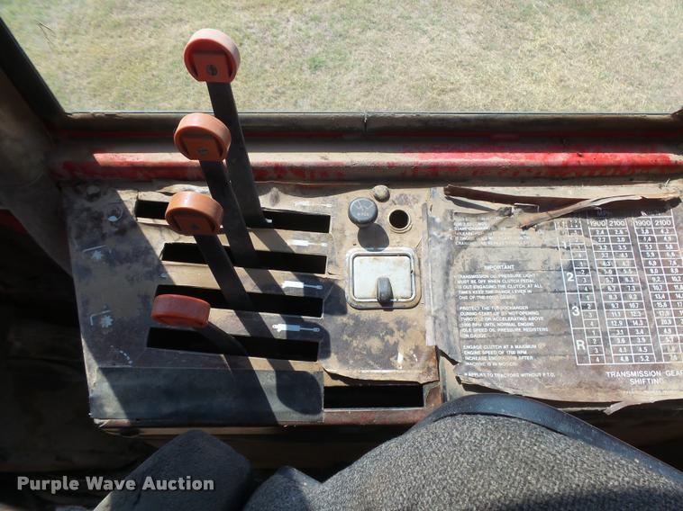 image for item DC3962 1984 Versatile 835 4WD tractor