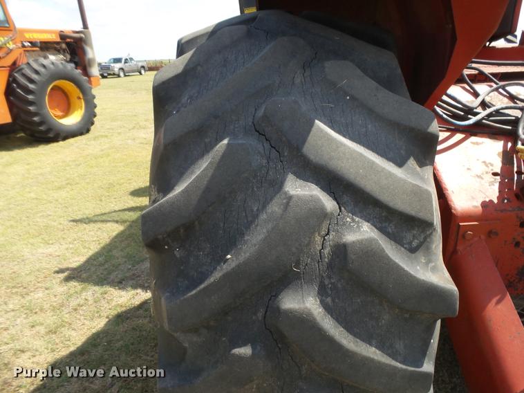 image for item DC3962 1984 Versatile 835 4WD tractor