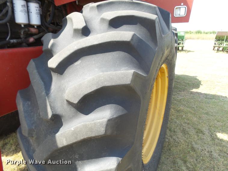 image for item DC3962 1984 Versatile 835 4WD tractor