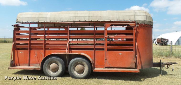 image for item DC3964 1972 Hale livestock trailer