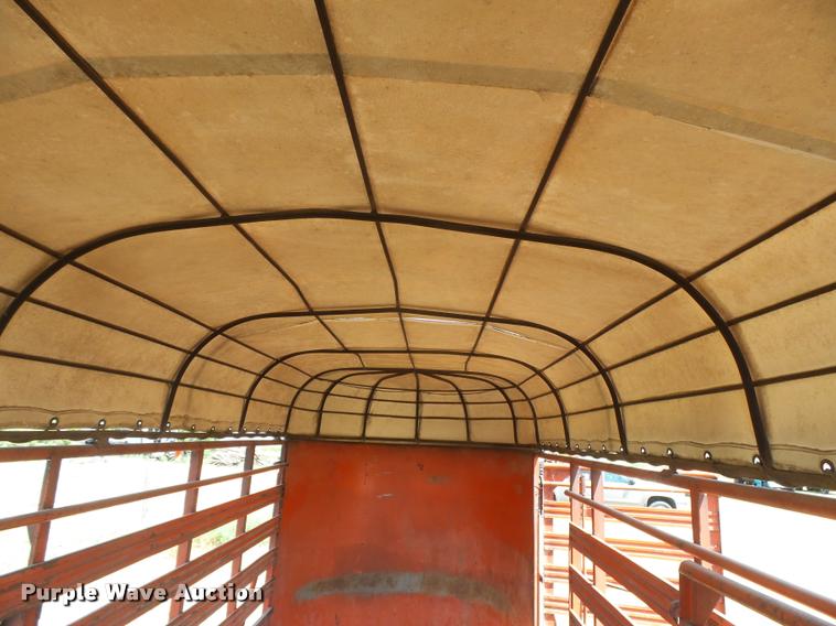 image for item DC3964 1972 Hale livestock trailer