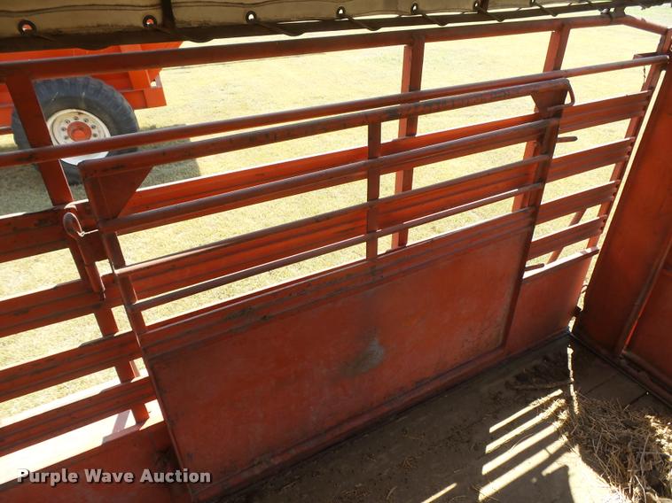 image for item DC3964 1972 Hale livestock trailer