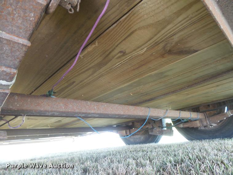 image for item DC3964 1972 Hale livestock trailer