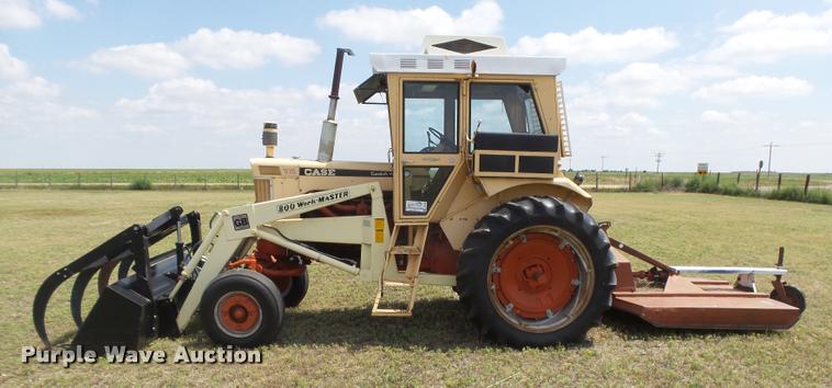 image for item DC3965 1965 Case 930 Comfort King tractor