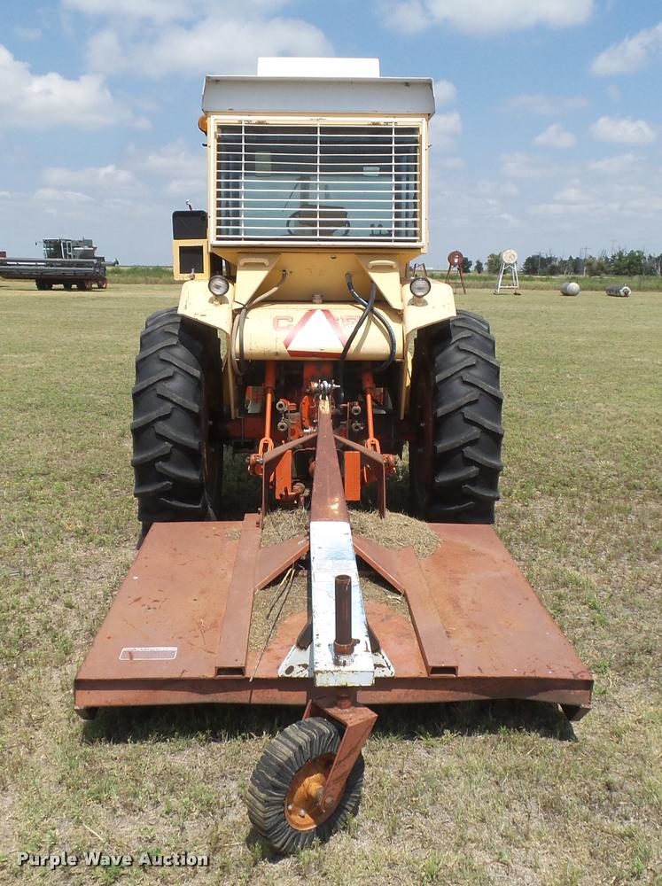 image for item DC3965 1965 Case 930 Comfort King tractor