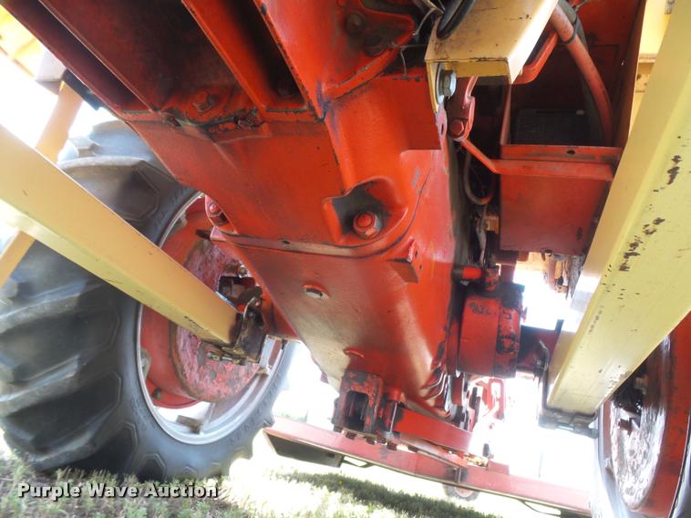 image for item DC3965 1965 Case 930 Comfort King tractor