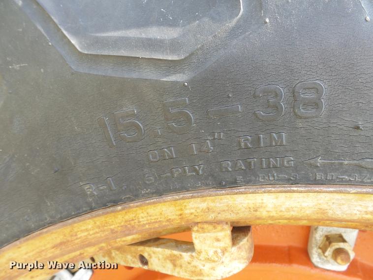 image for item DC3965 1965 Case 930 Comfort King tractor