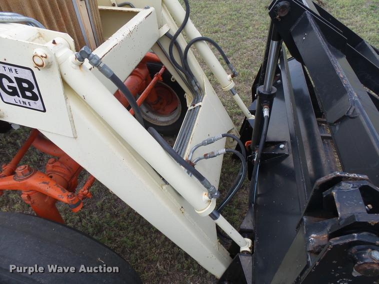 image for item DC3965 1965 Case 930 Comfort King tractor