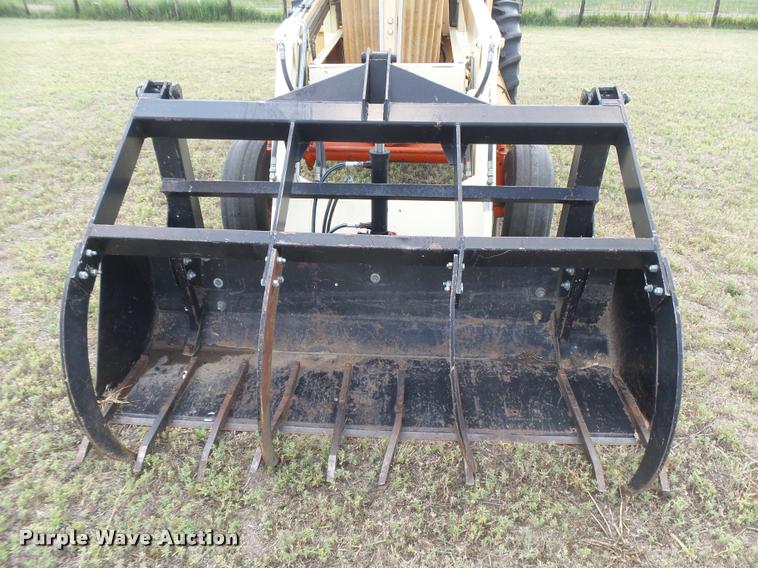 image for item DC3965 1965 Case 930 Comfort King tractor