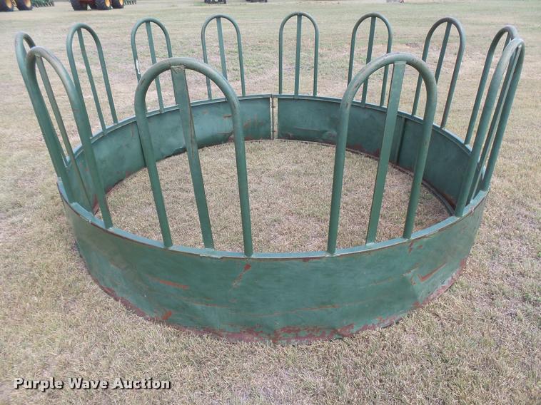 image for item DC3969 (2) bale feeders