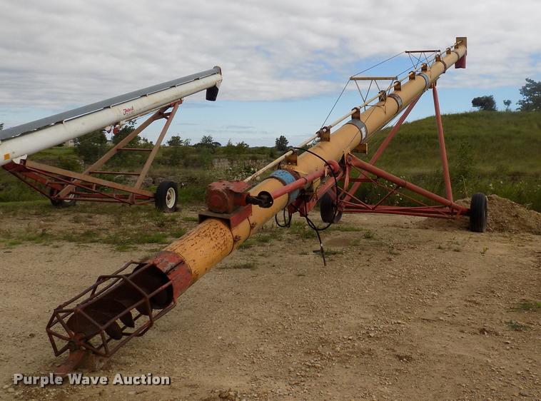 image for item DC4933 Westfield W130-51 grain auger