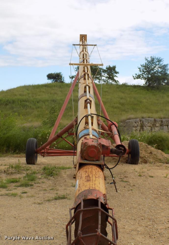 image for item DC4933 Westfield W130-51 grain auger