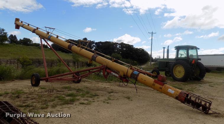 image for item DC4933 Westfield W130-51 grain auger