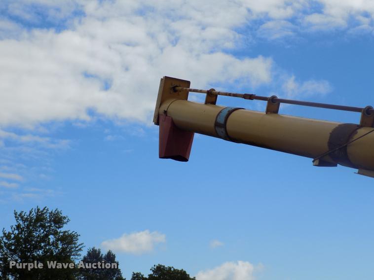 image for item DC4933 Westfield W130-51 grain auger