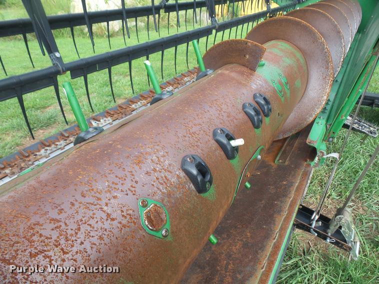 image for item DC5438 2006 John Deere 630F Hydraflex flex head