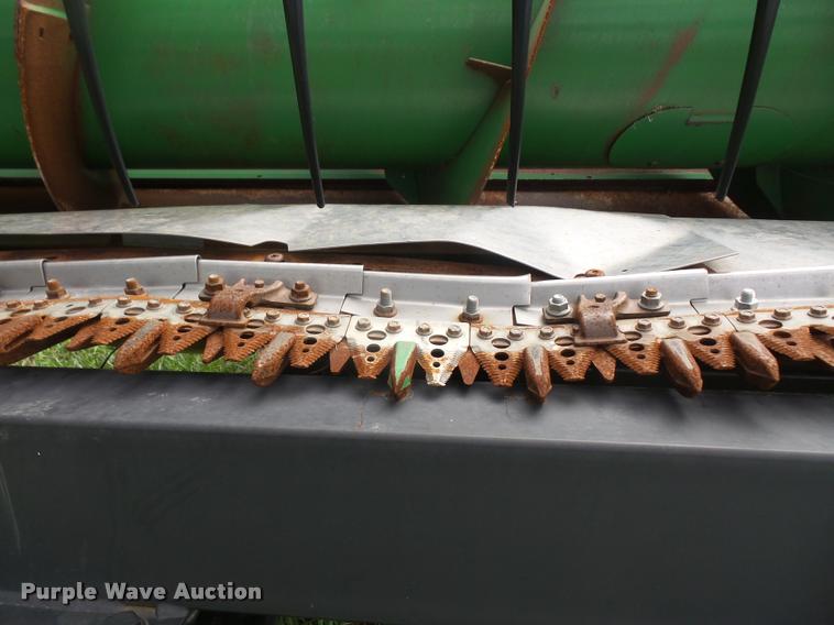 image for item DC5438 2006 John Deere 630F Hydraflex flex head