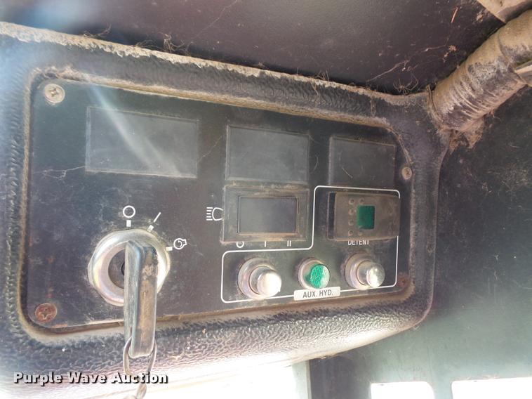 image for item DC5475 Doosan Daewoo 440 Plus skid steer