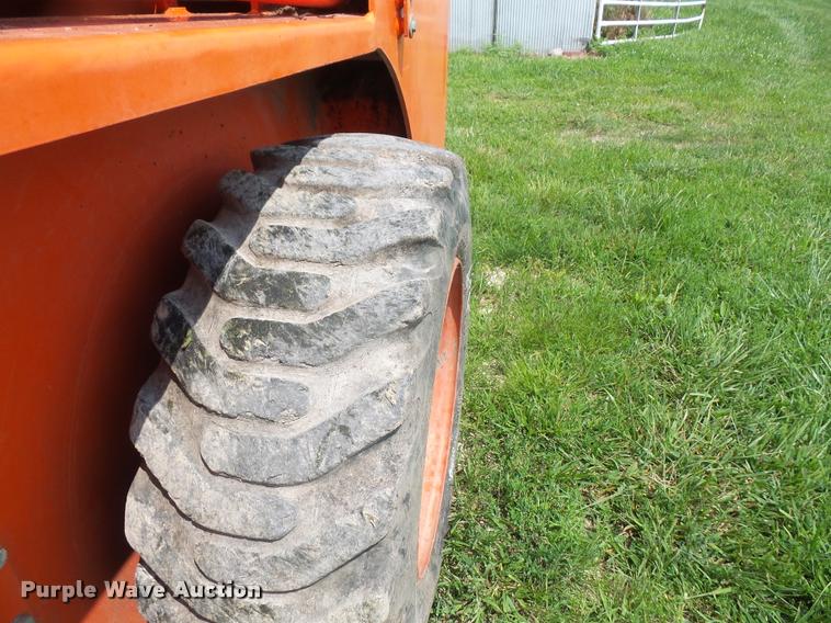 image for item DC5475 Doosan Daewoo 440 Plus skid steer