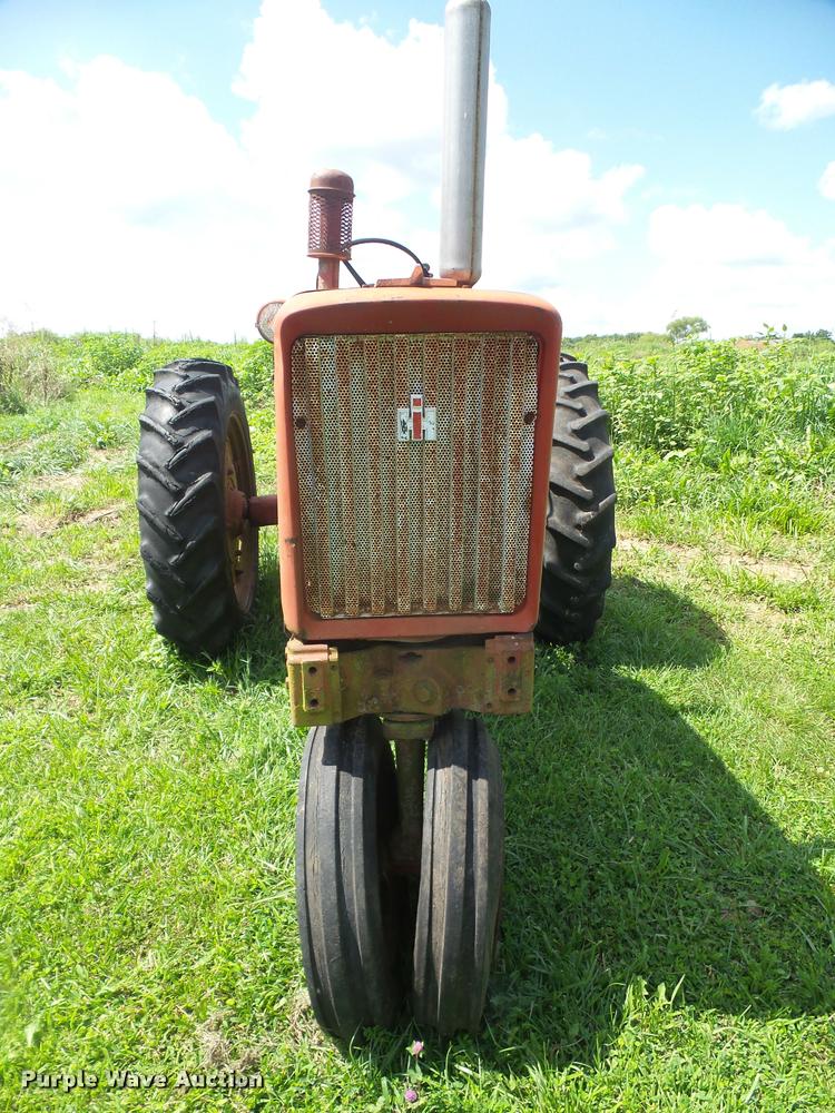 image for item DC5491 1965 Farmall 504 tractor