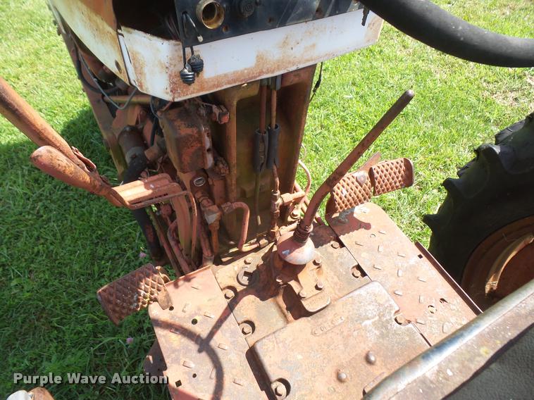 image for item DC5491 1965 Farmall 504 tractor