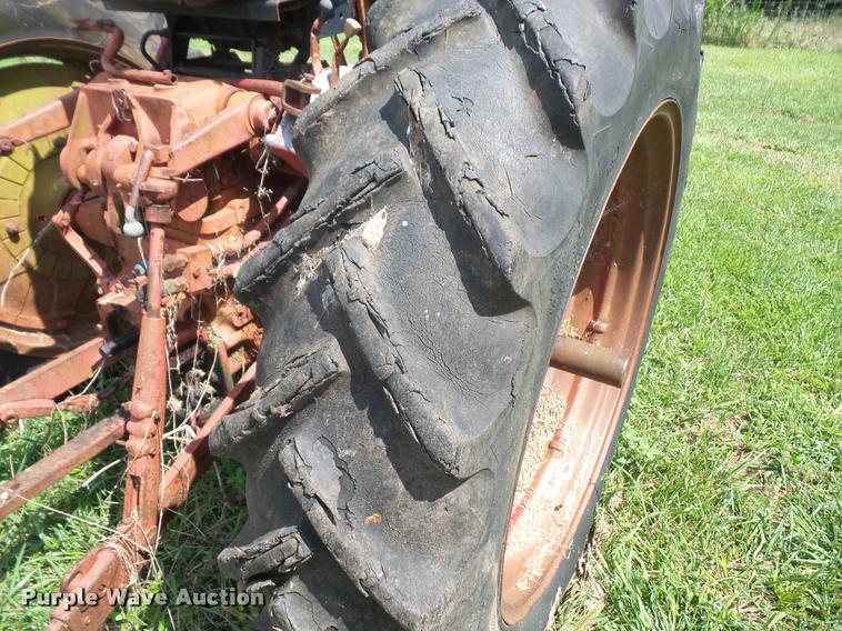 image for item DC5491 1965 Farmall 504 tractor