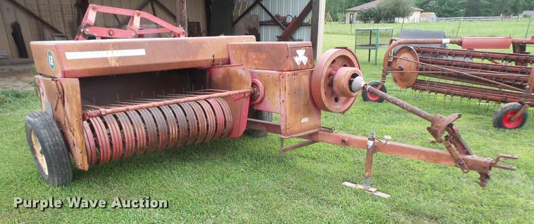 image for item DC5499 Massey Ferguson 12 small square baler