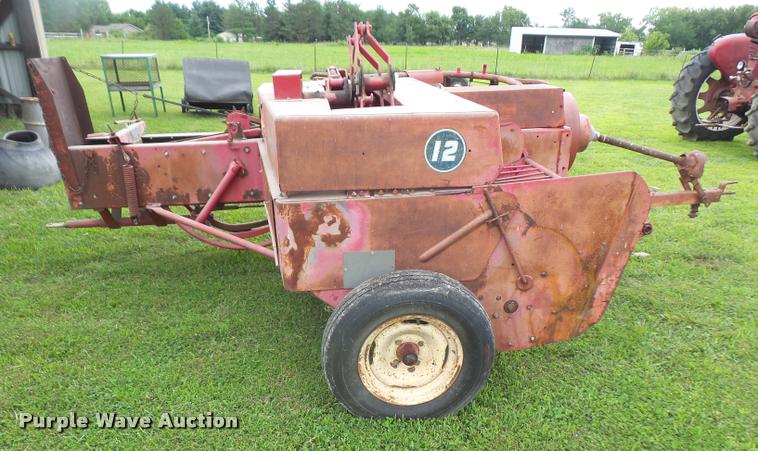 image for item DC5499 Massey Ferguson 12 small square baler