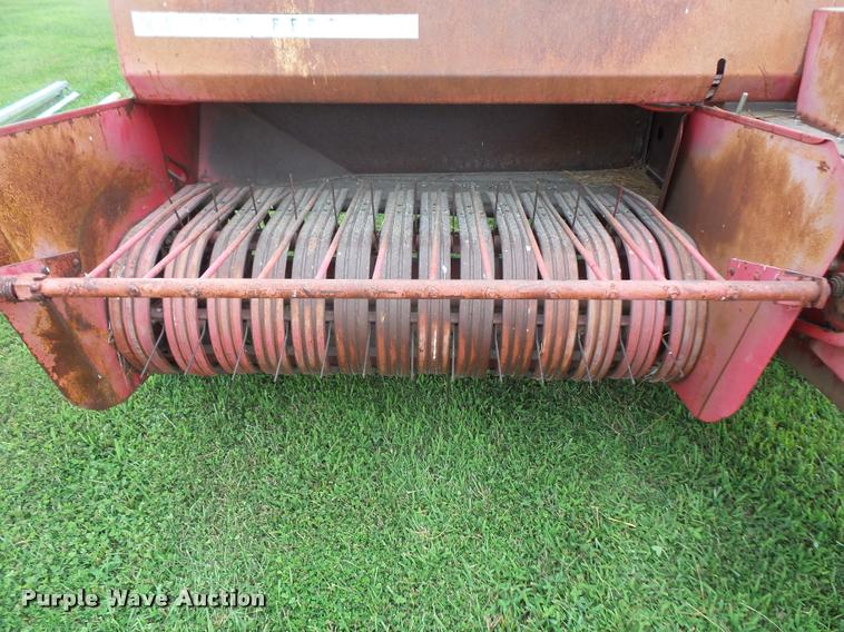 image for item DC5499 Massey Ferguson 12 small square baler