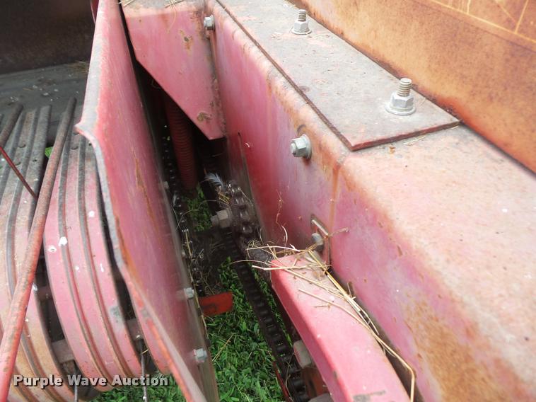 image for item DC5499 Massey Ferguson 12 small square baler