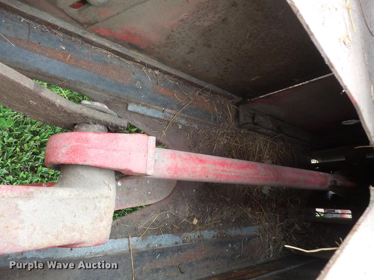 image for item DC5499 Massey Ferguson 12 small square baler