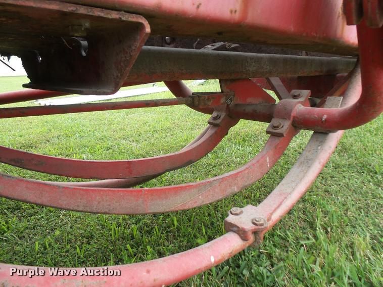 image for item DC5499 Massey Ferguson 12 small square baler