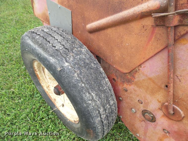 image for item DC5499 Massey Ferguson 12 small square baler