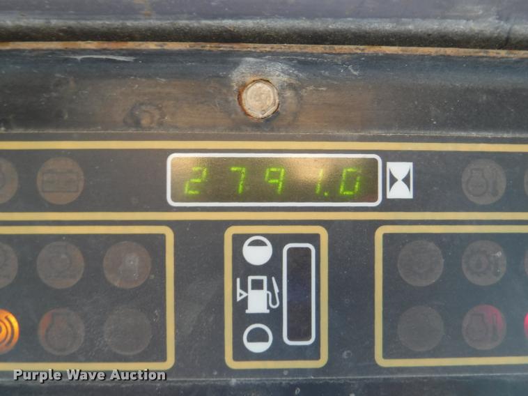 image for item DD0879 2001 New Holland LS190 skid steer