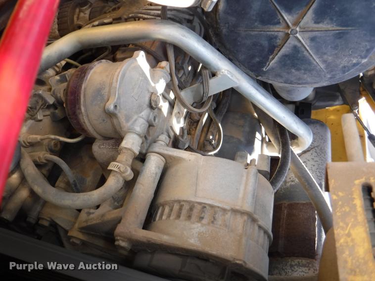 image for item DD0879 2001 New Holland LS190 skid steer