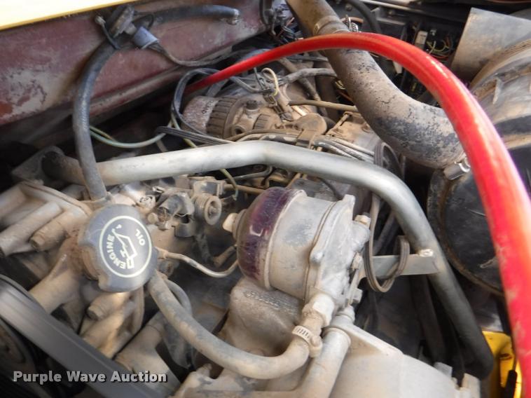 image for item DD0879 2001 New Holland LS190 skid steer