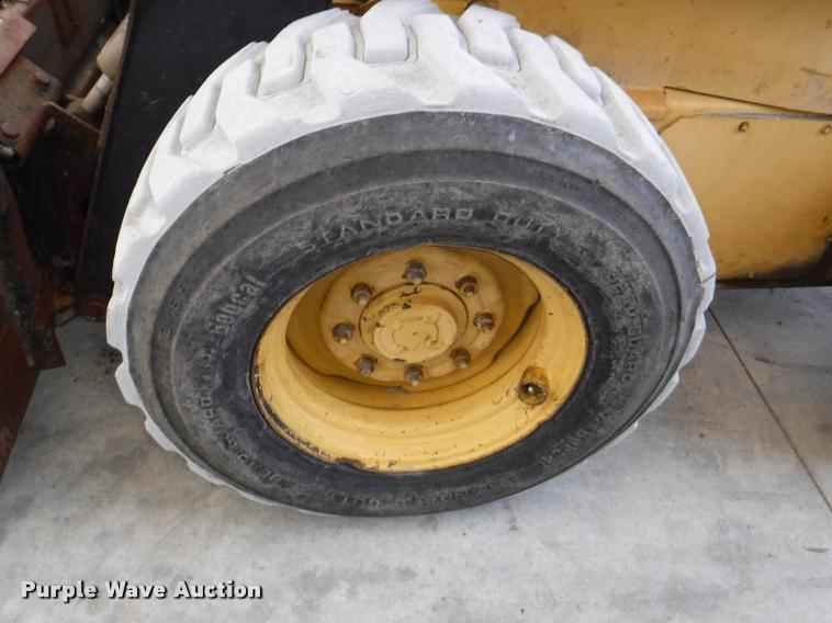 image for item DD0882 1996 New Holland LX885 skid steer