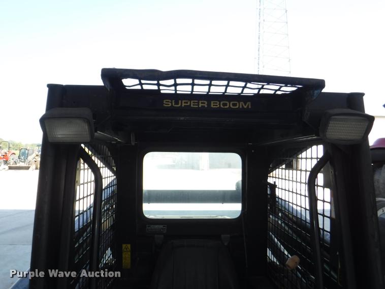 image for item DD0882 1996 New Holland LX885 skid steer