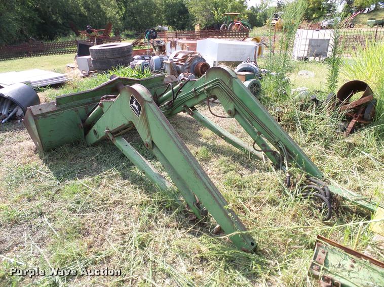 image for item DG9841 John Deere 175 loader