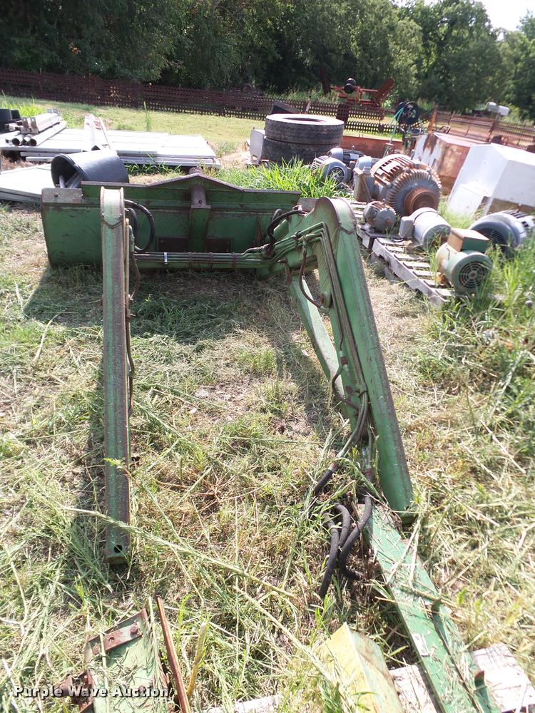 image for item DG9841 John Deere 175 loader