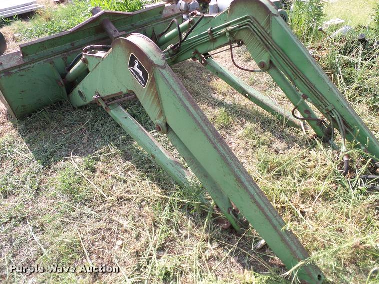image for item DG9841 John Deere 175 loader