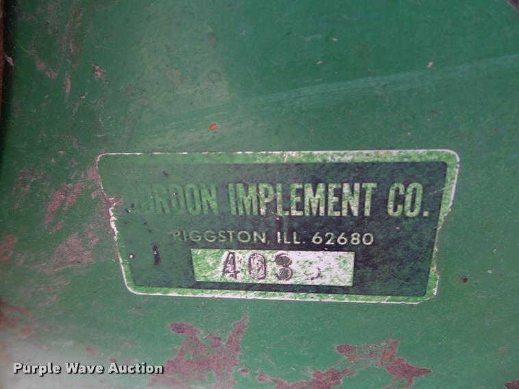 image for item DH9387 John Deere 843 corn head
