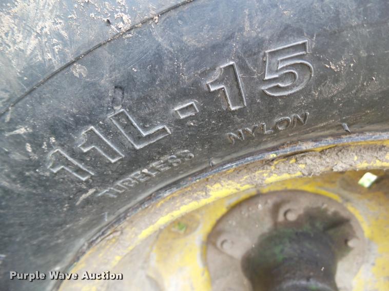 image for item DH9388 John Deere 980 field cultivator