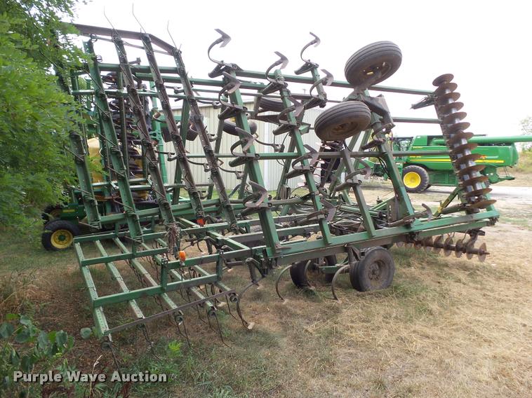 image for item DH9392 John Deere 722 mulch finisher