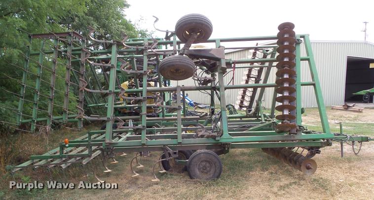 image for item DH9392 John Deere 722 mulch finisher